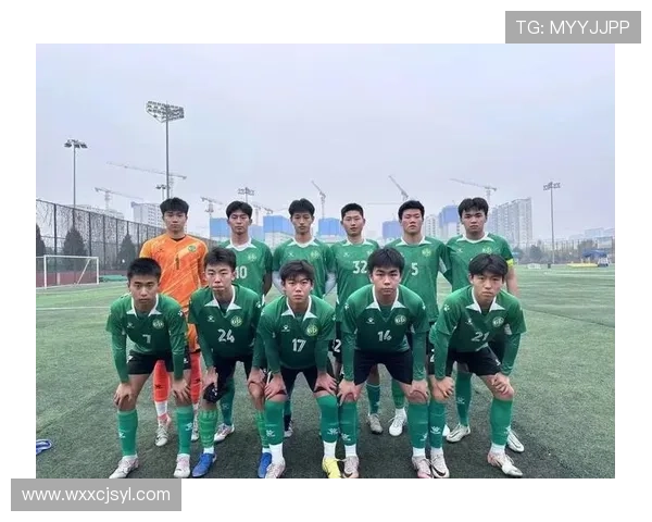 西安足球队在锦标赛中的精彩表现与状态分析 西安足球队在锦标赛中的精彩表现与状态分析